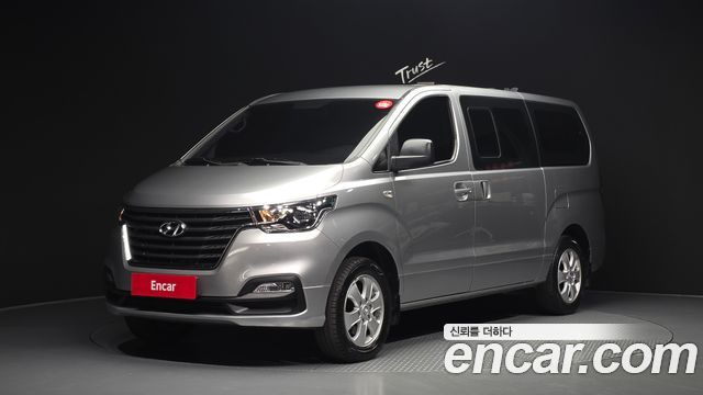 Hyundai Starex 4WD Urban 9-Seater Premium — пробег 45 893 км — фото 1 из 5