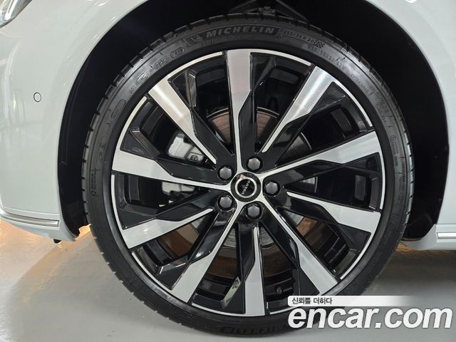 Volvo S90 из Кореи Encar