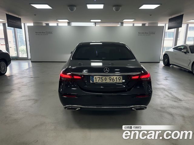 Mercedes-Benz E-Class из Кореи Encar