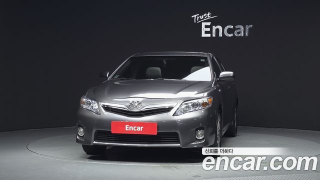 Toyota Camry Hybrid — пробег 96 698 км — фото 3 из 5