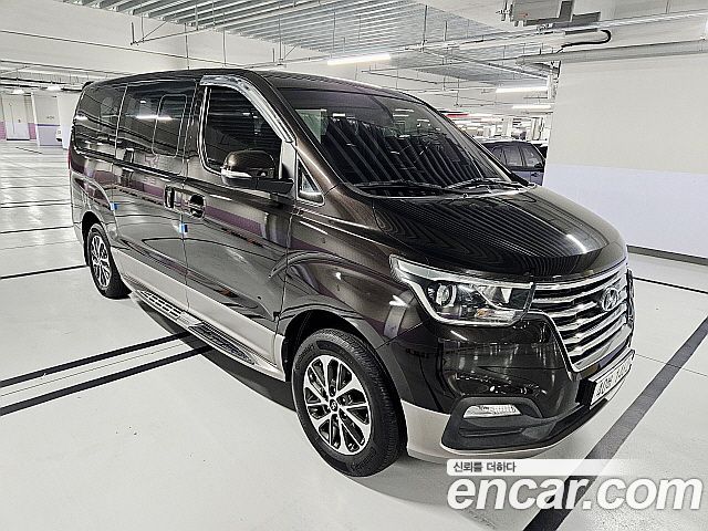 Hyundai Starex 4WD Urban 9-Seater Exclusive — пробег 167 740 км — фото 4 из 5