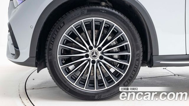 Mercedes-Benz GLC-Class GLC 300 4MATIC Avantgarde — пробег 3 994 км — фото 5 из 5