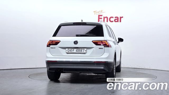 Volkswagen Tiguan из Кореи Encar