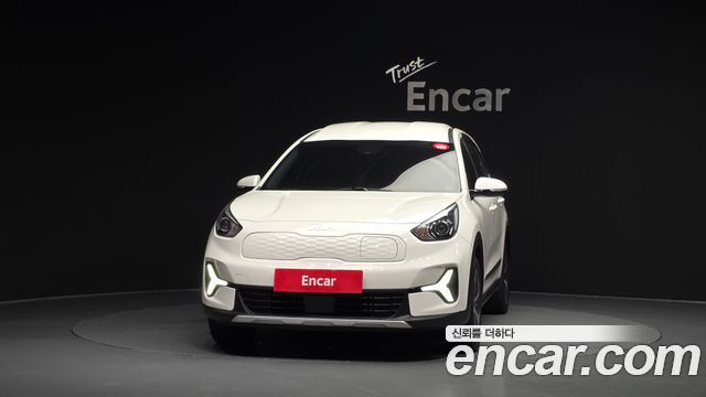 Kia Niro Light (Taxi Trim) — пробег 188 390 км — фото 3 из 5