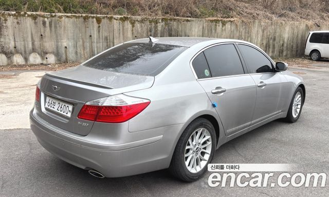 Hyundai Genesis из Кореи Encar