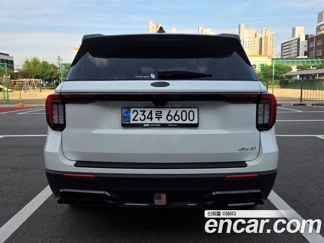 Ford Explorer 2.3 ST-Line 4WD — пробег 9 472 км — фото 2 из 5