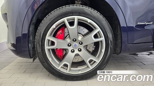Maserati Levante 3.0 AWD — пробег 136 090 км — фото 5 из 5
