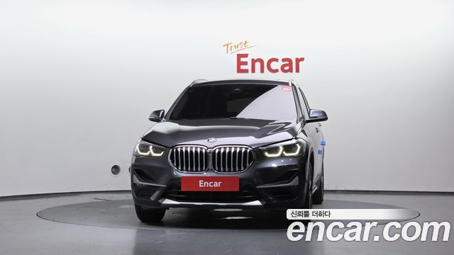 BMW X1 xDrive 20i xLine — пробег 77 489 км — фото 3 из 5
