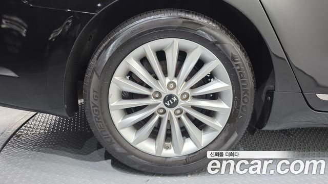 Kia K7 из Кореи Encar