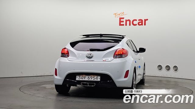 Hyundai Veloster DCT Pack — пробег 76 006 км — фото 4 из 5