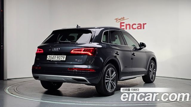 Audi Q5 50 TDI Quattro Premium — пробег 40 566 км — фото 2 из 5