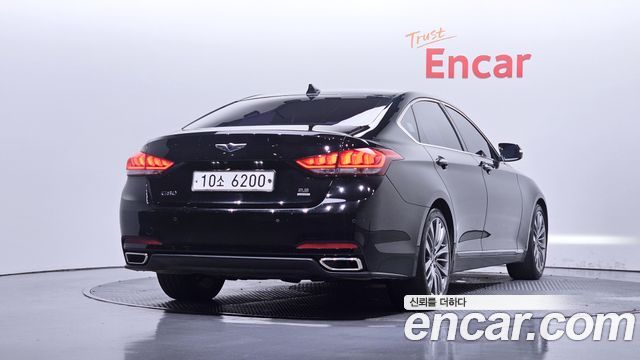 Hyundai Genesis из Кореи Encar