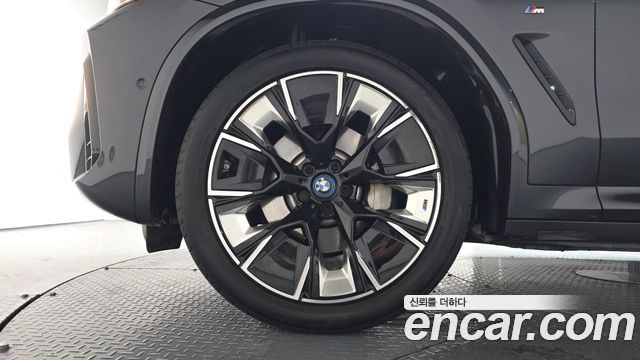 BMW iX3 M Sports — пробег 41 912 км — фото 5 из 5