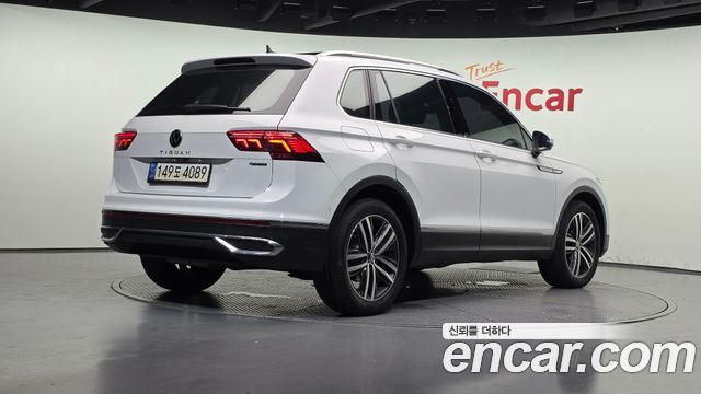 Volkswagen Tiguan 2.0 TDI 4Motion Prestige — пробег 189 624 км — фото 2 из 5