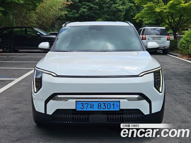 Kia EV3 из Кореи Encar