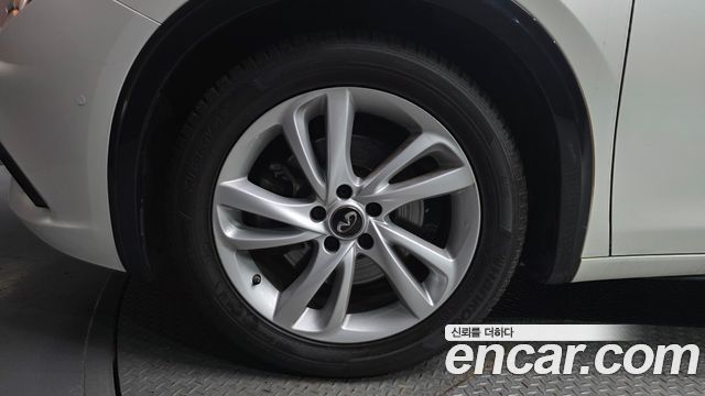 Infiniti Q30 из Кореи Encar