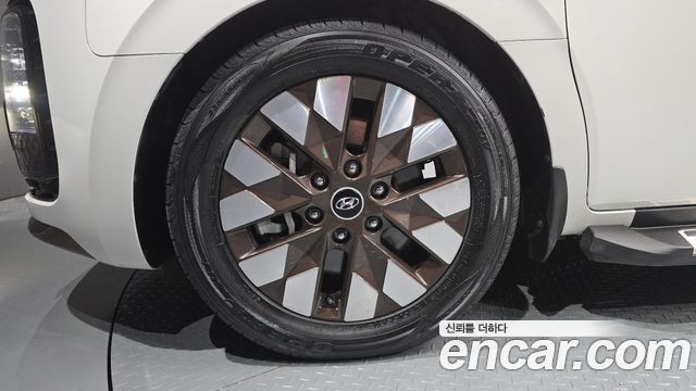 Hyundai Staria из Кореи Encar
