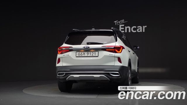 Kia Seltos из Кореи Encar