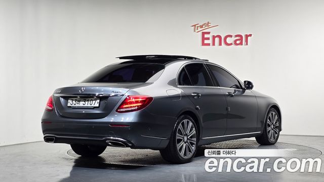 Mercedes-Benz E-Class из Кореи Encar