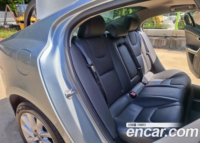 Volvo S60 из Кореи Encar