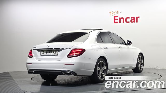 Mercedes-Benz E-Class из Кореи Encar