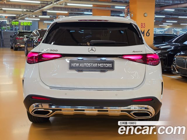 Mercedes-Benz GLC-Class GLC300 4MATIC AMG Line — пробег 2 600 км — фото 4 из 5