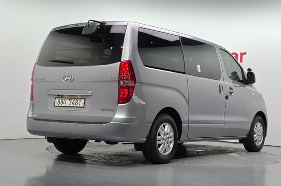 Hyundai Starex Van 3-Seater Smart — пробег 64 271 км — фото 2 из 5