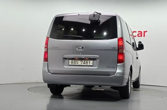Hyundai Starex Van 3-Seater Smart — пробег 64 271 км — фото 4 из 5