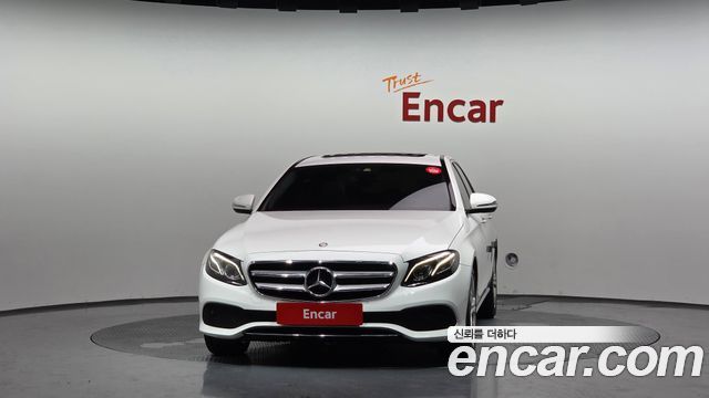 Mercedes-Benz E-Class из Кореи Encar