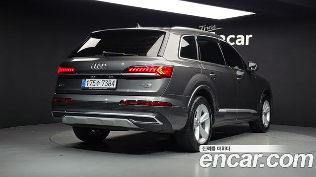 Audi Q7 45 TDI Quattro — пробег 68 565 км — фото 2 из 5