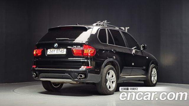 BMW X5 xDrive 35d — пробег 163 864 км — фото 2 из 5