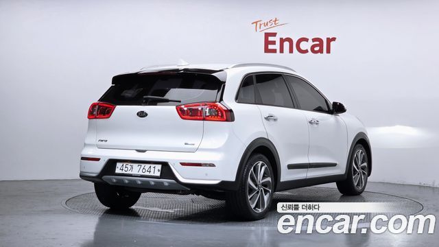 Kia Niro из Кореи Encar