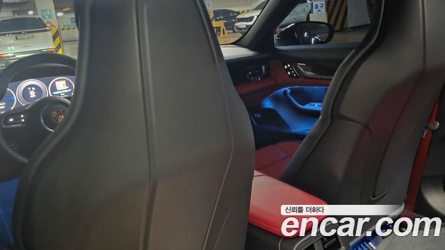 Porsche Taycan 4S — пробег 17 000 км — фото 5 из 5