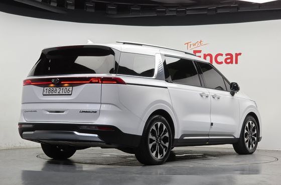 Kia Carnival 7-Seater Signature — пробег 42 789 км — фото 2 из 5