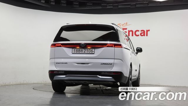 Kia Carnival 7-Seater Signature — пробег 42 789 км — фото 4 из 5