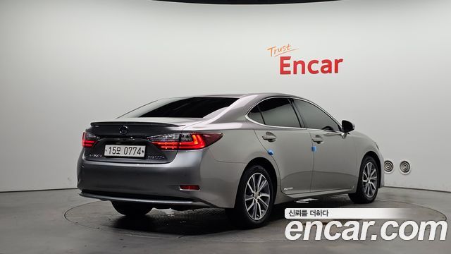 Lexus ES из Кореи Encar