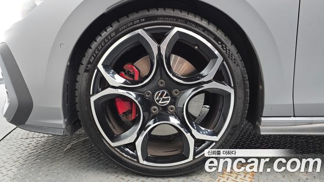 Volkswagen Golf 2.0 GTI — пробег 30 263 км — фото 5 из 5