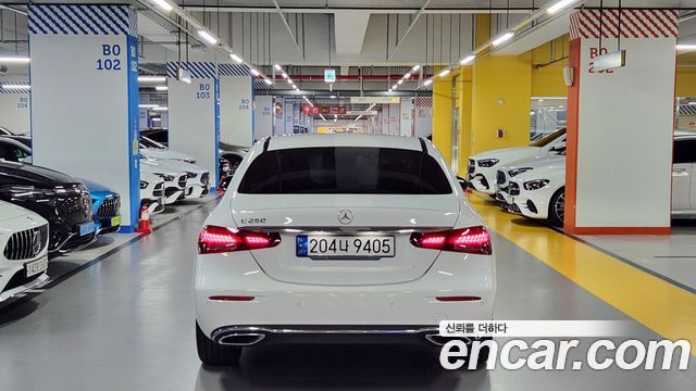 Mercedes-Benz E-Class из Кореи Encar