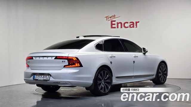 Volvo S90 B5 Ultra Bright — пробег 15 252 км — фото 2 из 5