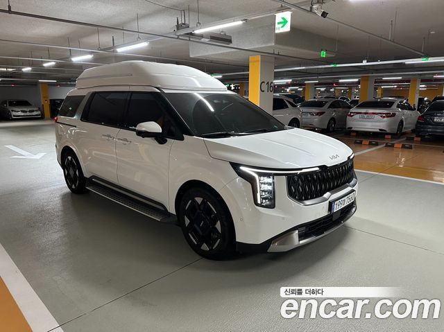 Kia Carnival Diesel 9-Seater Hi Limousine Signature — пробег 25 000 км — фото 3 из 5