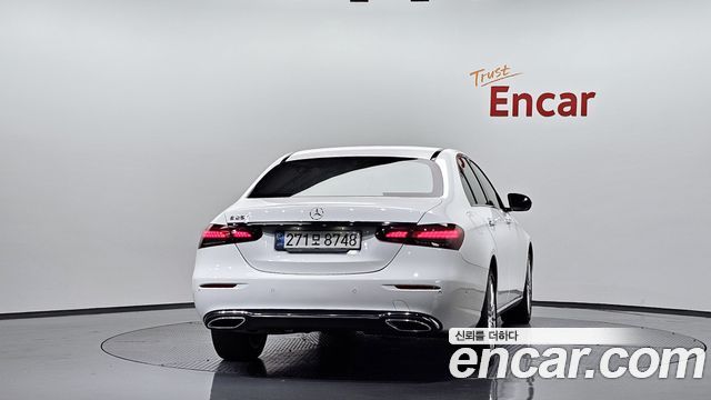 Mercedes-Benz E-Class из Кореи Encar