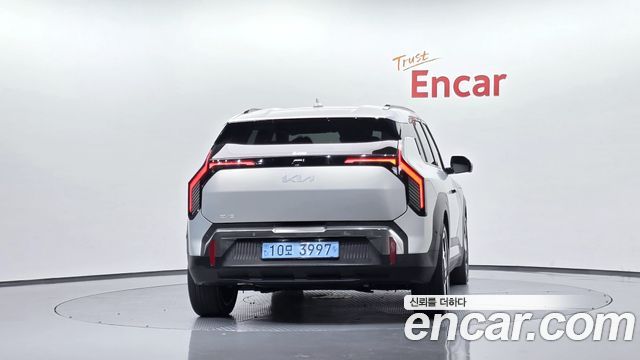 Kia EV3 из Кореи Encar