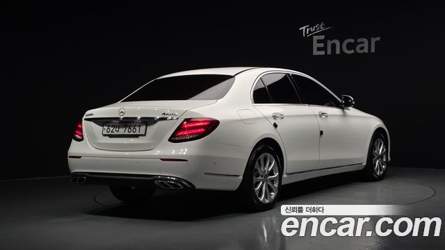 Mercedes-Benz E-Class из Кореи Encar