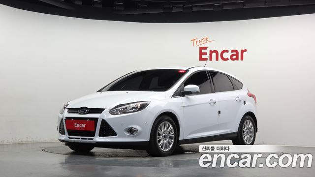 Ford Focus 2.0 Diesel Titanium Hatchback 3rd — пробег 108 579 км — фото 1 из 5
