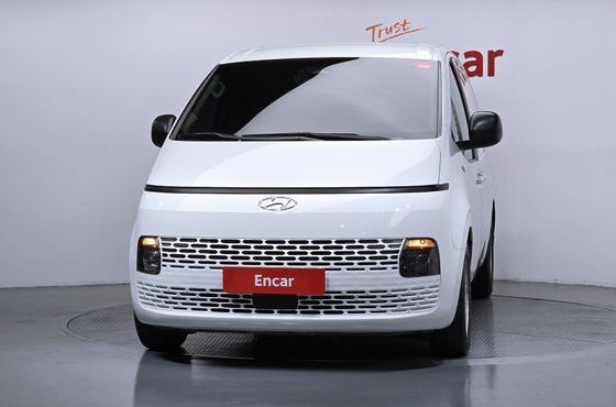 Hyundai Staria Cargo 3-Seater Smart — пробег 136 135 км — фото 3 из 5