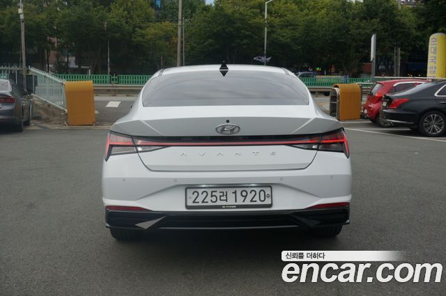 Hyundai AVANTE из Кореи Encar