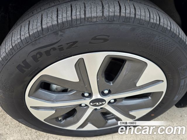 Kia Niro Earth — пробег 29 000 км — фото 5 из 5