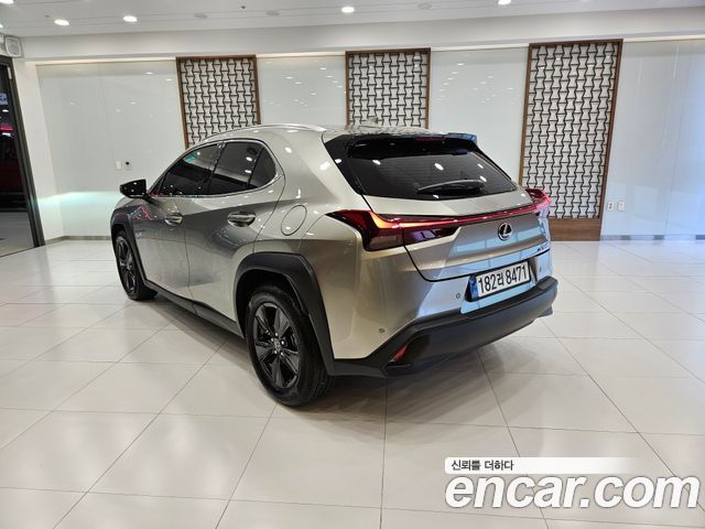 Lexus UX из Кореи Encar