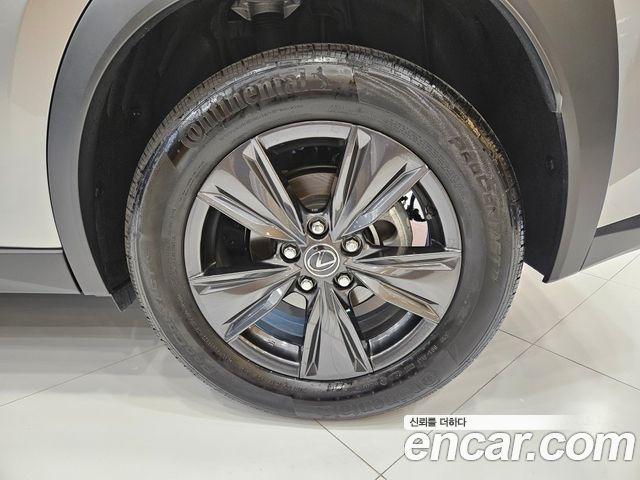 Lexus UX из Кореи Encar