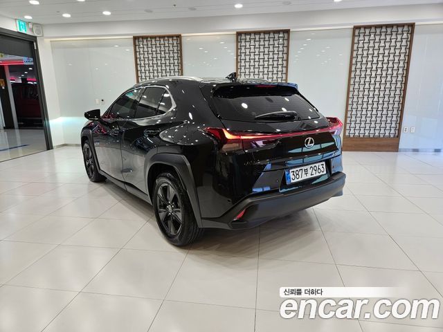 Lexus UX из Кореи Encar